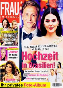 Frau Im Spiegel Weekly Magazine Issue NO4