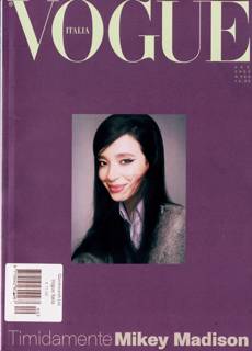 Vogue Italian Magazine Issue NO 900