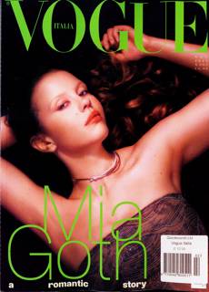 Vogue Italian Magazine Issue NO 902